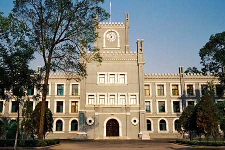 太原理工大学：机械馆