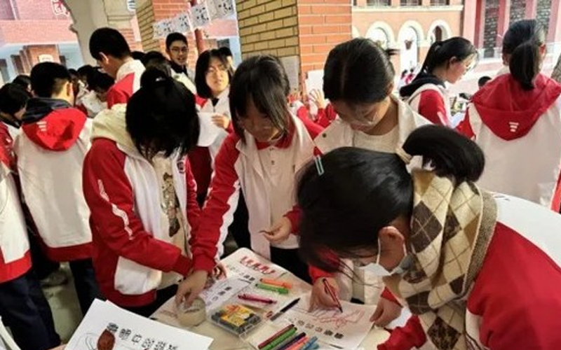天宁心语｜生涯引航，润“心”之旅——福建省福州高级中学开展生涯游园会