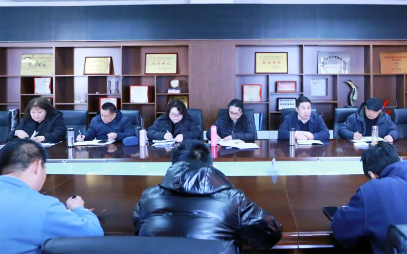 凝心聚力启新程，精心部署谱新篇——天津工业职业学院召开2025年新学期工作部署会暨双高校建设推动会